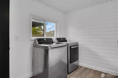 15771 119th Place SE, Renton, WA 98058 - Photo 10