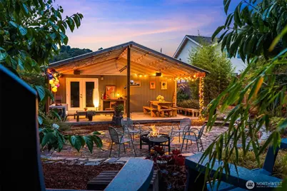 6528 23rd Avenue SW, Seattle, WA 98106 - Photo 2