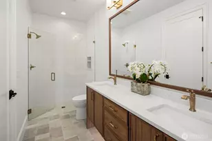 1009 102nd Pl SE, Bellevue, WA 98004 - Photo 26