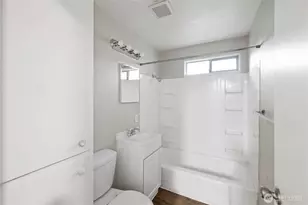 4809 S 252nd Pl, Kent, WA 98032 - Photo 4