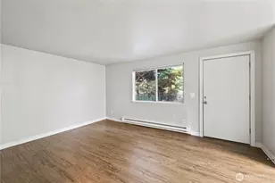 4809 S 252nd Pl, Kent, WA 98032 - Photo 2