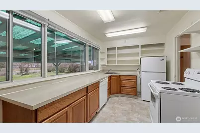 6514 Steilacoom Boulevard SW, Lakewood, WA 98499 - Photo 8