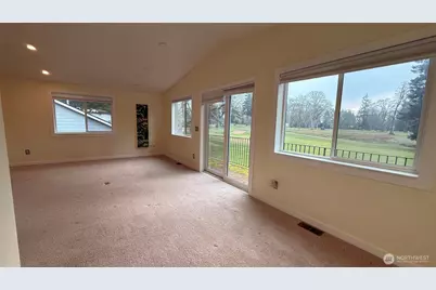 8218 Zircon Drive SW, Lakewood, WA 98498 - Photo 4