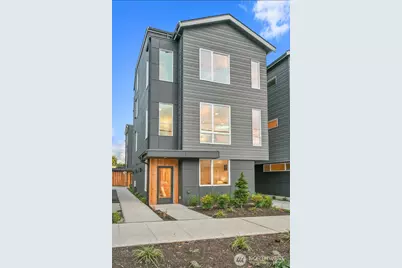 6516 23rd Avenue NE, Seattle, WA 98115 - Photo 2