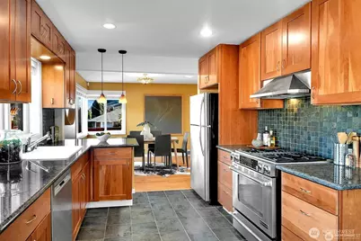 3203 NW 69th Street, Seattle, WA 98117 - Photo 12
