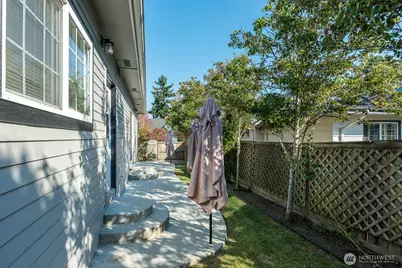 1418 Oakes Avenue, Everett, WA 98201 - Photo 32