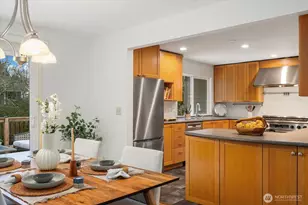 20702 11th Dr SE, Bothell, WA 98012 - Photo 10