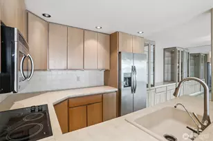 3717 Beach Dr SW, Seattle, WA 98116 - Photo 16