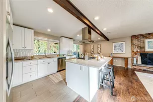 625 215th St SW, Bothell, WA 98021 - Photo 8