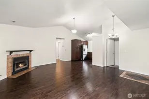 9103 183rd Ave NE, Redmond, WA 98052 - Photo 2