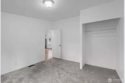 19112 Loganberry Street SW, Rochester, WA 98579 - Photo 14