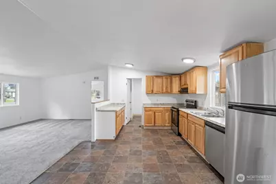 19112 Loganberry Street SW, Rochester, WA 98579 - Photo 8