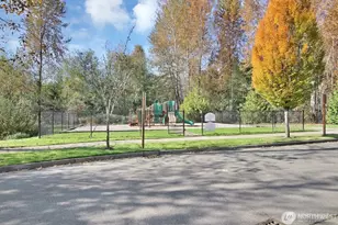 105 Birch St, Fircrest, WA 98466 - Photo 28