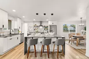 8922 14th Pl SE, Lake Stevens, WA 98258 - Photo 2