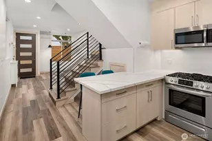 5616 California Street SW, Seattle, WA 98136 - Photo 10