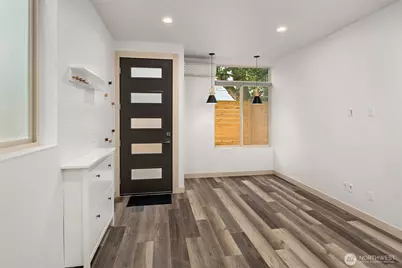 5616 California Street SW #C, Seattle, WA 98136 - Photo 4