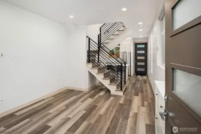 5616 California Street SW #C, Seattle, WA 98136 - Photo 2