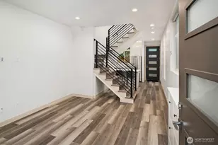 5616 California Street SW, Seattle, WA 98136 - Photo 2