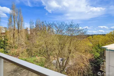 1730 Taylor Avenue N #409, Seattle, WA 98109 - Photo 18