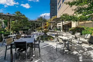 1301 Spring St, Seattle, WA 98104 - Photo 28