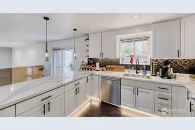 17606 Larch Way, Lynnwood, WA 98037 - Photo 10