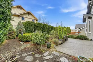 12421 240th Pl NE, Redmond, WA 98053 - Photo 32