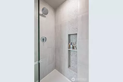 14424 Madison Way #E1, Lynnwood, WA 98087 - Photo 12