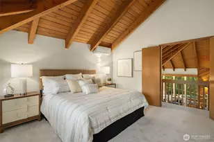 13525 NE 50th St, Bellevue, WA 98005 - Photo 26