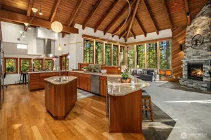 13525 NE 50th St, Bellevue, WA 98005 - Photo 10