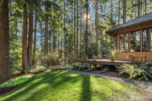 13525 NE 50th St, Bellevue, WA 98005 - Photo 32