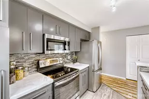 10511 Midvale Ave N, Seattle, WA 98133 - Photo 10