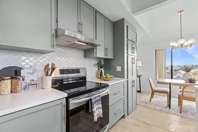 4911 Fremont Avenue N #303, Seattle, WA 98103 - Photo 10