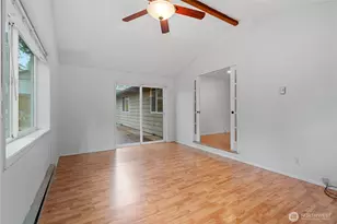 633 NW Cathlamet Dr, Oak Harbor, WA 98277 - Photo 14