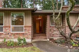 633 NW Cathlamet Dr, Oak Harbor, WA 98277 - Photo 2