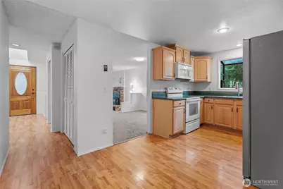 633 NW Cathlamet Drive, Oak Harbor, WA 98277 - Photo 10