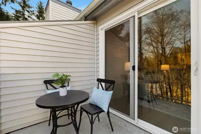 12760 NE 10th Place #F301, Bellevue, WA 98005 - Photo 30