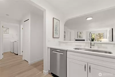 12760 NE 10th Place #F301, Bellevue, WA 98005 - Photo 6