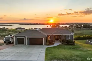 446 SE Viewmont Dr, Moses Lake, WA 98837 - Photo 2