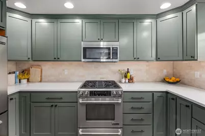 310 W Lee Street, Seattle, WA 98119 - Photo 14