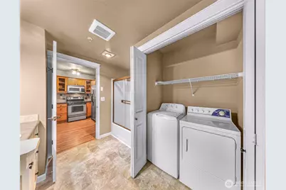 690 32nd Street #B309, Bellingham, WA 98225 - Photo 10