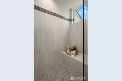 2004 NE 120th Street NE #1, Seattle, WA 98125 - Photo 24