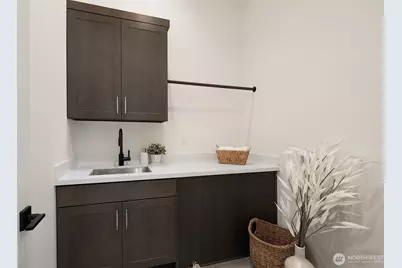 2004 NE 120th Street NE #1, Seattle, WA 98125 - Photo 20