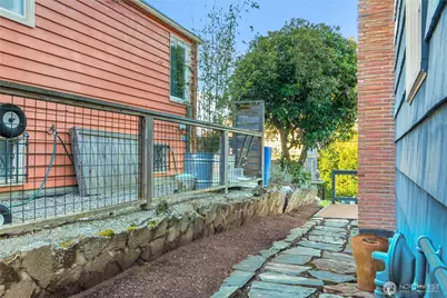 4209 S Lucile Street, Seattle, WA 98118 - Photo 24