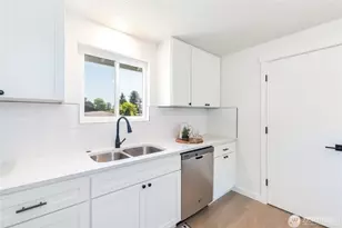 1303 Comet St, Milton, WA 98354 - Photo 8