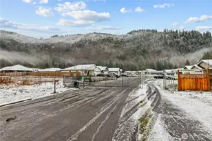 8233 Gold Run Dr, Maple Falls, WA 98266 - Photo 2