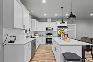 8233 Gold Run Dr, Maple Falls, WA 98266 - Photo 10