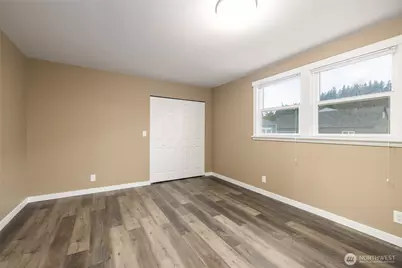 301 N Anacortes Street, Burlington, WA 98233 - Photo 16