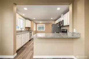 301 N Anacortes St, Burlington, WA 98233 - Photo 8