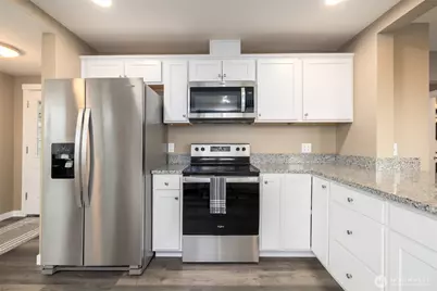 301 N Anacortes Street, Burlington, WA 98233 - Photo 10