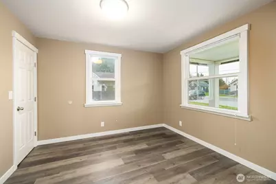 301 N Anacortes Street, Burlington, WA 98233 - Photo 14